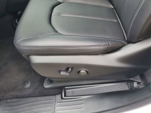 New 2025 Chrysler Pacifica Select w/ Fav Edition Package image 15