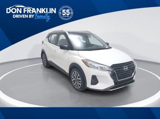 Used 2023 Nissan Kicks SV video 1