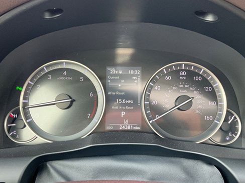 Used 2018 Lexus ES 350 w/ Luxury Package w/Wood Trim image 14