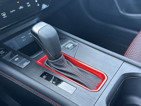 New 2026 Nissan Kicks SR image 21