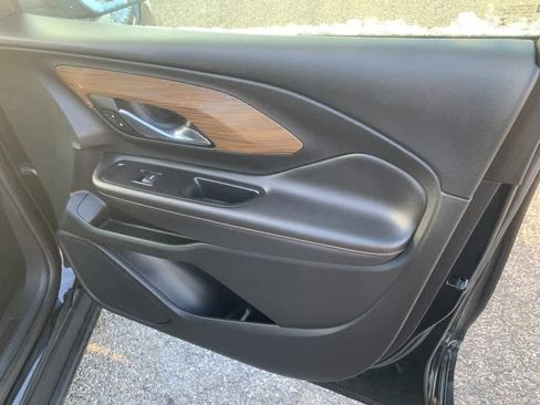 Used 2018 GMC Terrain SLE w/ Driver Convenience Package image 12