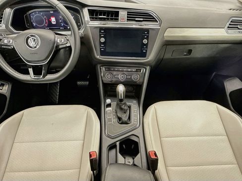Used 2021 Volkswagen Tiguan SEL FWD image 13