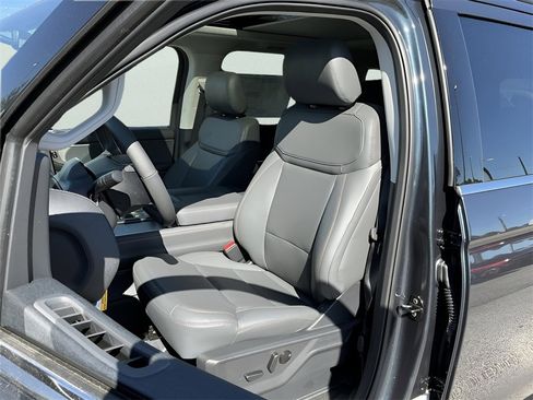 New 2025 Ford Expedition Max Active image 35