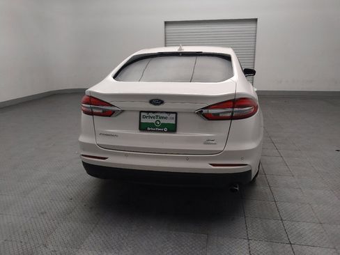Used 2019 Ford Fusion SE FWD image 7
