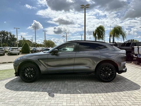 Used 2023 Aston Martin DBX 707 AWD/4WD image 3