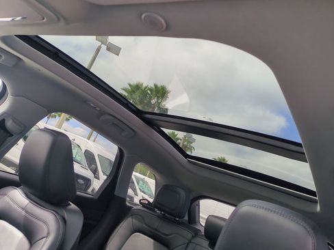 Certified 2022 Lincoln Corsair Reserve w/ Equipment Group 201A image 21