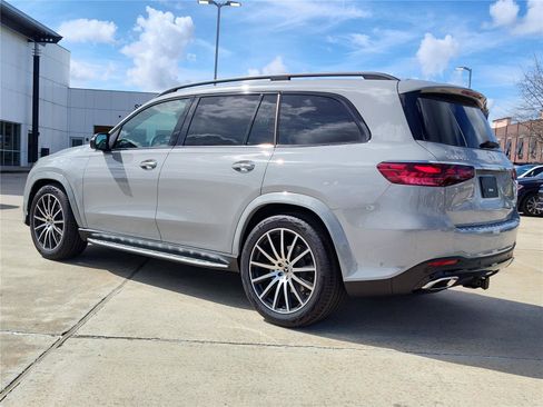 New 2026 Mercedes-Benz GLS 450 4MATIC image 3