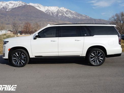 Used 2023 Cadillac Escalade ESV Sport Platinum w/ LPO, Floor Liner Package image 5