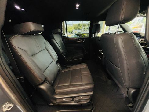 Used 2023 Chevrolet Suburban RST w/ Luxury Package AWD/4WD image 40