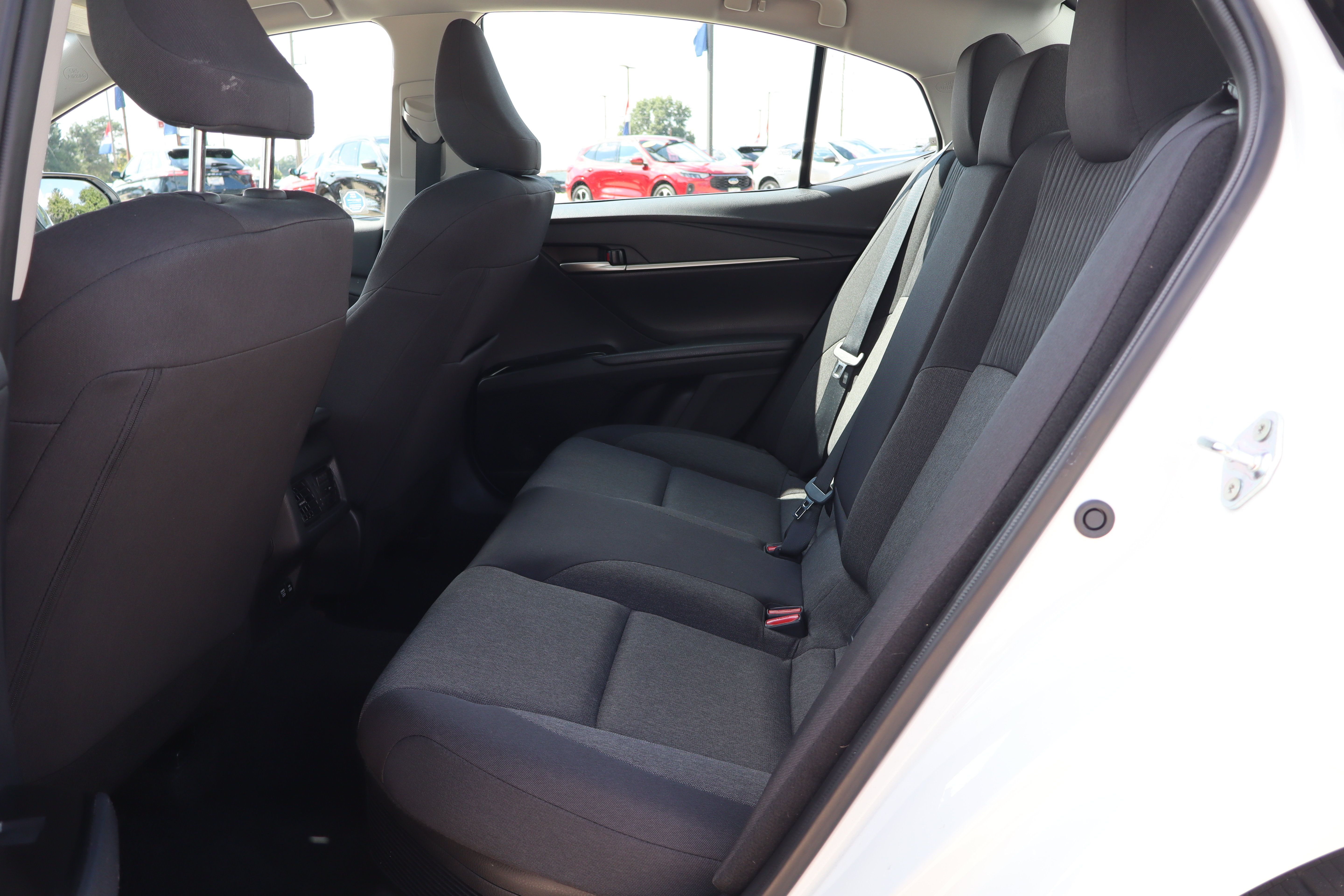 Used 2025 Toyota Camry LE FWD image 10