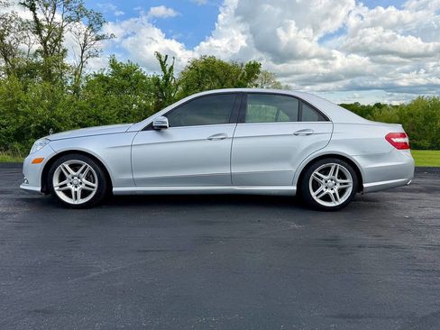 Used 2013 Mercedes-Benz E 350 4MATIC Sedan image 6