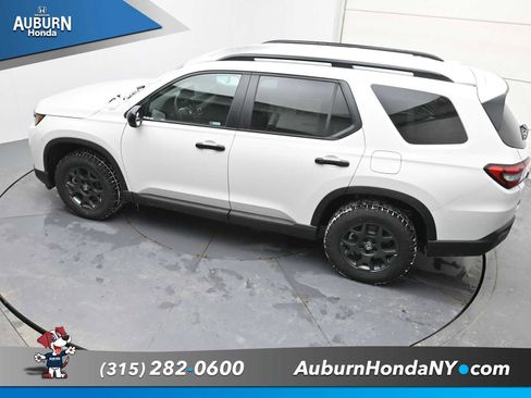 New 2026 Honda Pilot TrailSport image 28