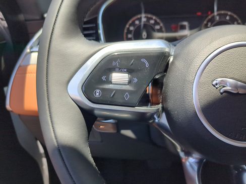 New 2026 Jaguar F-PACE R-Dynamic S image 32