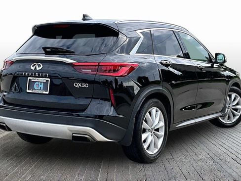 Certified 2019 INFINITI QX50 Essential w/ Proactive Package AWD/4WD image 9