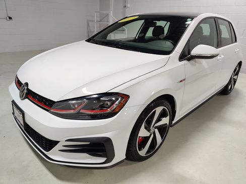 Used 2019 Volkswagen GTI SE w/ SE Experience Package image 15