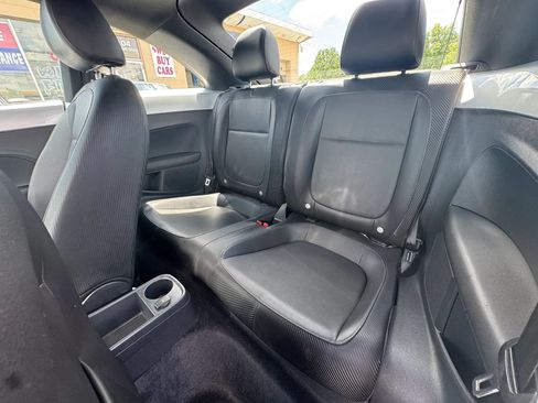 Used 2012 Volkswagen Beetle 2.5 FWD image 19