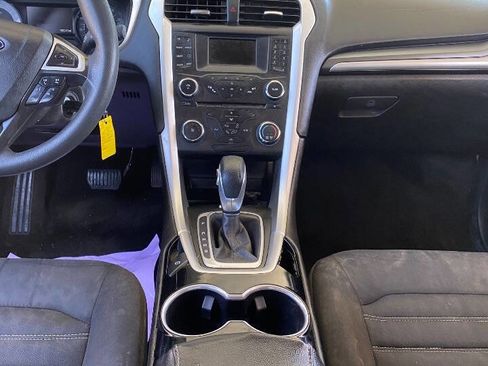 Used 2015 Ford Fusion SE FWD image 14