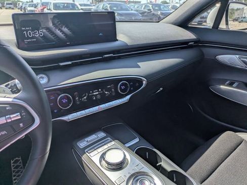Used 2025 Genesis GV70 3.5T Sport AWD/4WD image 20