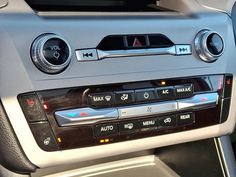 Certified 2023 Ford Explorer XLT w/ Equipment Group 202A AWD/4WD image 18