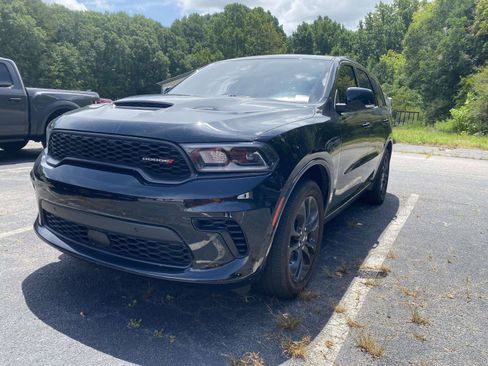 Used 2024 Dodge Durango R/T RWD image 3