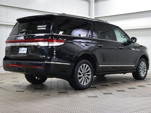 Used 2024 Lincoln Navigator L 4WD image 8