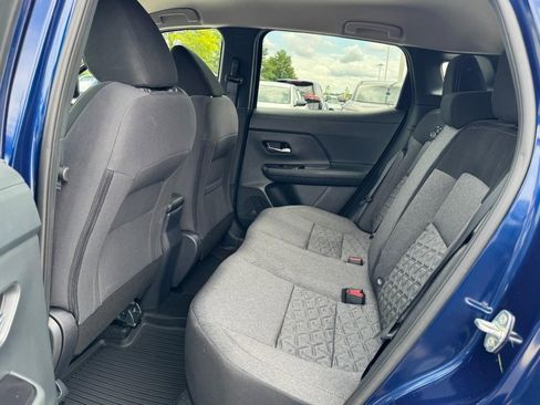 Used 2025 Nissan Kicks SV image 10