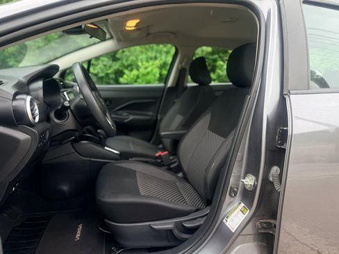Used 2020 Nissan Versa S FWD image 15