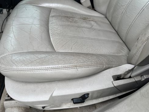 Used 2005 Chrysler 300 C w/ Navigation & Sound Group II RWD image 11