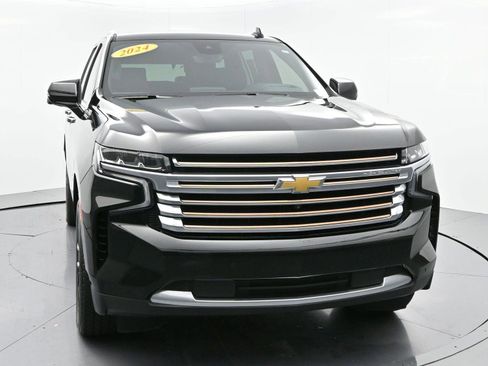 Used 2024 Chevrolet Tahoe High Country w/ Advanced Technology Package image 2