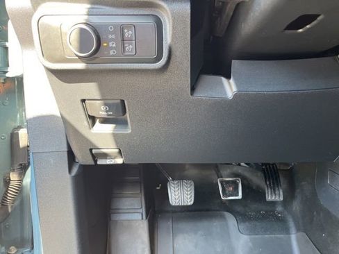 Used 2021 Ford Bronco Badlands image 11