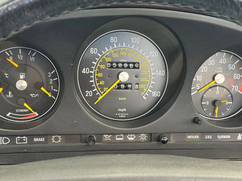 Used 1987 Mercedes-Benz 560 SL image 19