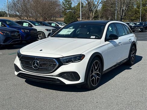 New 2026 Mercedes-Benz E 450 4MATIC All-Terrain Wagon image 3