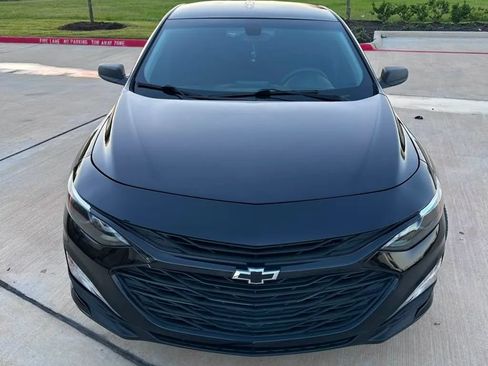 Used 2019 Chevrolet Malibu LS FWD image 2