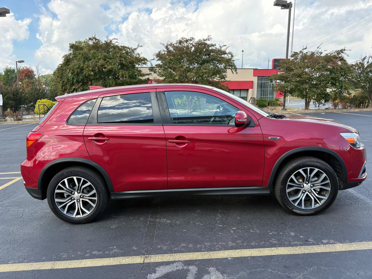 Used 2019 Mitsubishi Outlander Sport SE AWD/4WD image 4