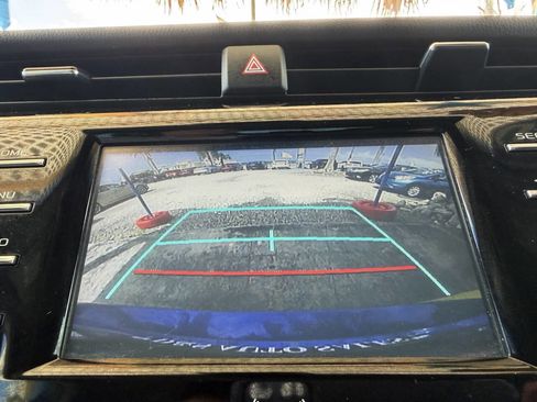 Used 2020 Toyota Camry SE image 23