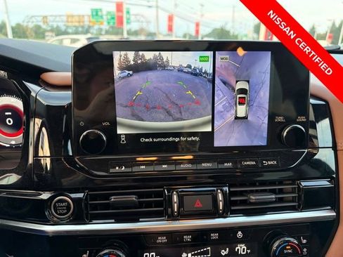 Certified 2023 Nissan Pathfinder Platinum AWD/4WD image 17