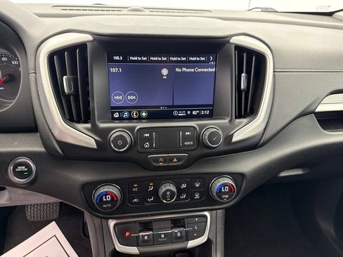 Used 2024 GMC Terrain SLT AWD/4WD image 24