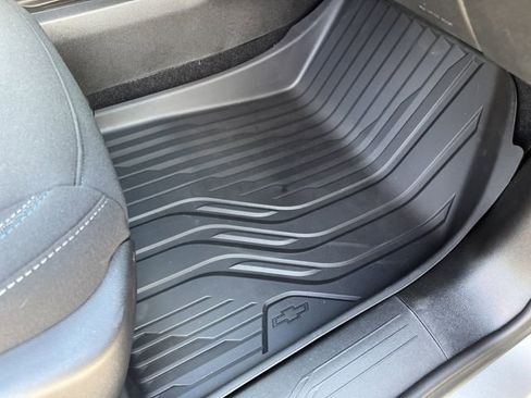 New 2026 Chevrolet Equinox EV LT w/ Comfort Package image 32