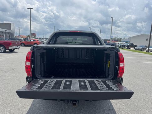 Used 2012 Chevrolet Avalanche LT RWD image 17