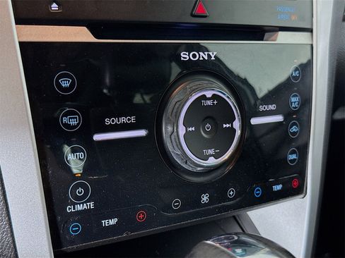 Used 2014 Ford Explorer Limited image 15