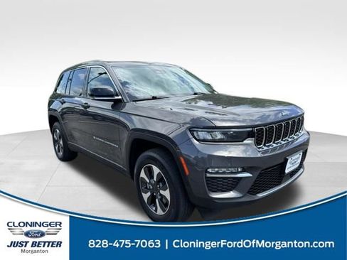 Used 2023 Jeep Grand Cherokee 4WD 4xe image 1