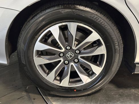 Used 2021 Honda Odyssey EX-L image 16