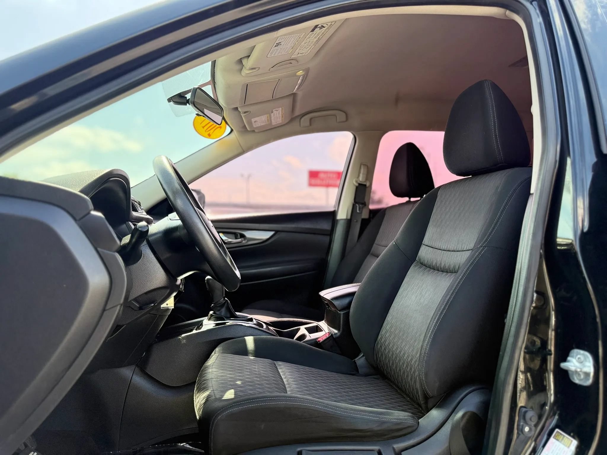 Used 2017 Nissan Rogue S AWD/4WD image 11