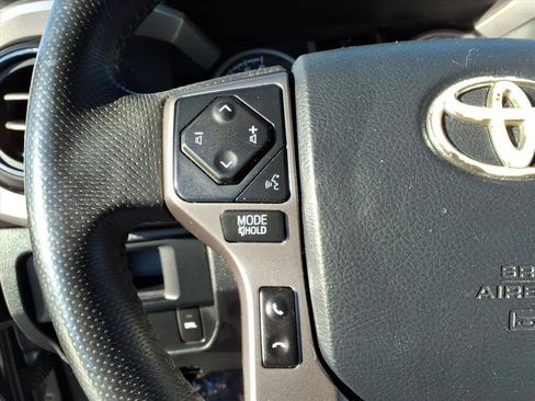Used 2017 Toyota Tacoma SR5 image 50