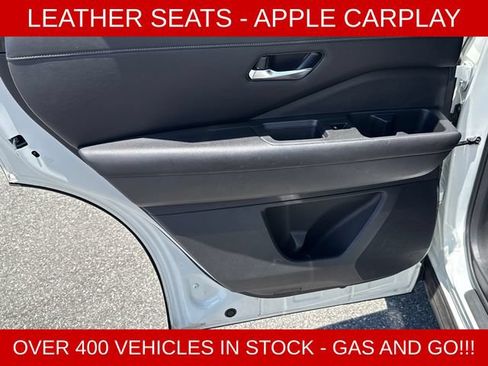 Used 2023 Nissan Pathfinder SL FWD image 22
