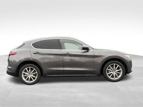 Used 2018 Alfa Romeo Stelvio Ti Lusso AWD/4WD image 2