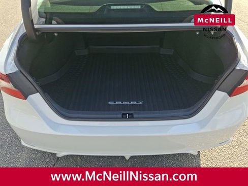 Used 2022 Toyota Camry SE w/ Convenience Package image 29