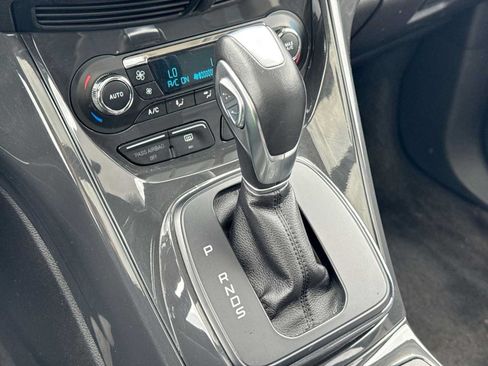 Used 2014 Ford Escape Titanium w/ Equipment Group 401A AWD/4WD image 32