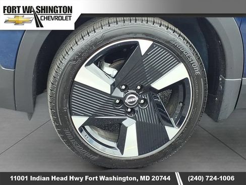 Used 2026 Nissan Kicks SR w/ Cold Weather Package AWD/4WD image 5