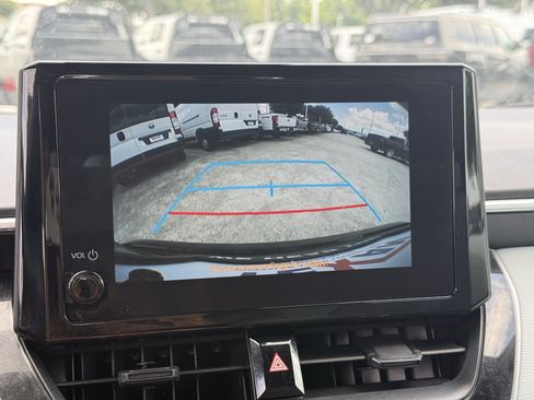 Used 2025 Toyota Corolla SE FWD image 22
